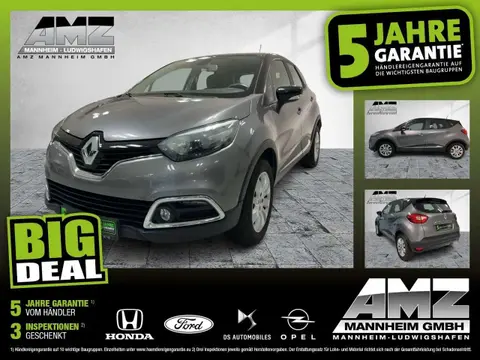 Used RENAULT CAPTUR Petrol 2017 Ad 