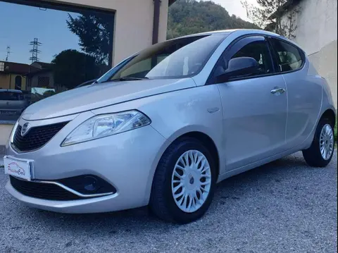 Annonce LANCIA YPSILON Essence 2016 d'occasion 