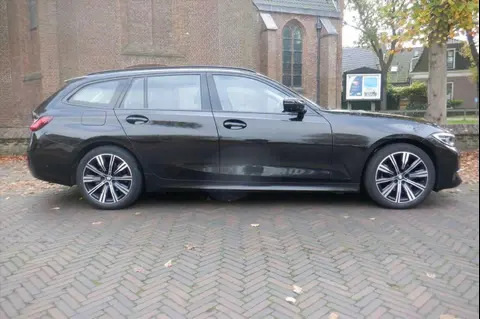 Used BMW SERIE 3 Petrol 2020 Ad 