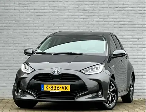 Used TOYOTA YARIS Hybrid 2021 Ad 