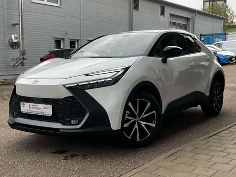 Used TOYOTA C-HR Hybrid 2023 Ad 