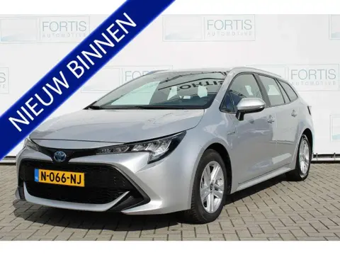 Used TOYOTA COROLLA Hybrid 2021 Ad 