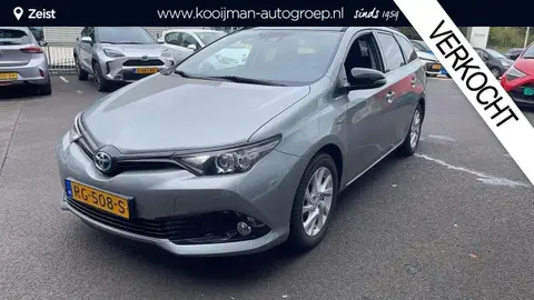 Used TOYOTA AURIS Hybrid 2017 Ad 