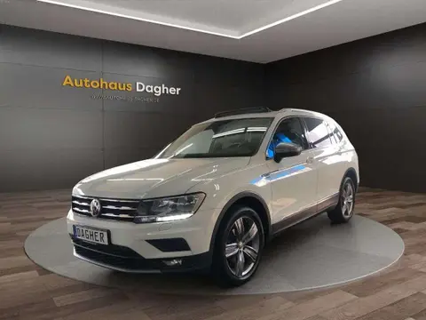 Used VOLKSWAGEN TIGUAN Petrol 2018 Ad 