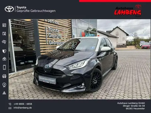 Used TOYOTA YARIS Hybrid 2021 Ad 