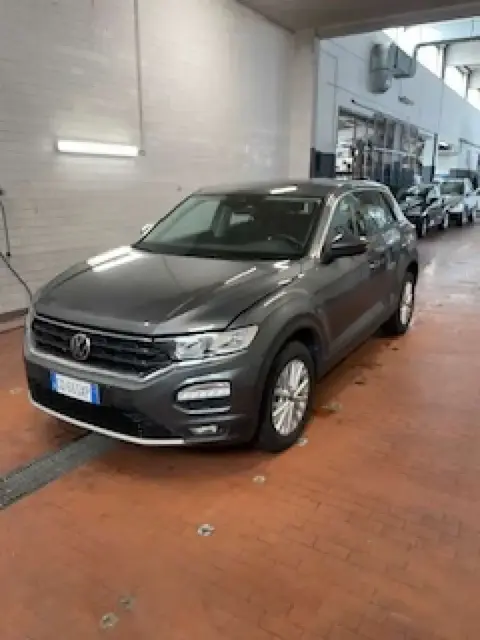 Used VOLKSWAGEN T-ROC Diesel 2021 Ad 