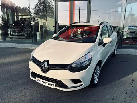 Used RENAULT CLIO Petrol 2018 Ad Belgium