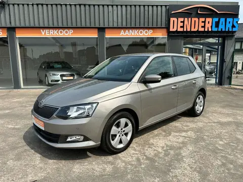 Used SKODA FABIA Petrol 2015 Ad 