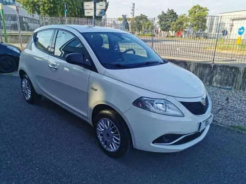 Annonce LANCIA YPSILON  2015 d'occasion 