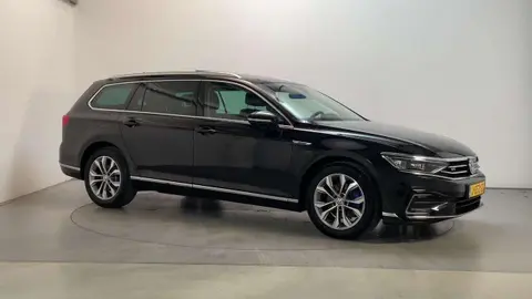 Used VOLKSWAGEN PASSAT Hybrid 2020 Ad 