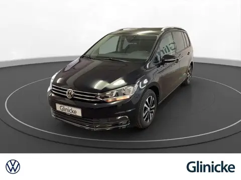 Used VOLKSWAGEN TOURAN Petrol 2017 Ad 