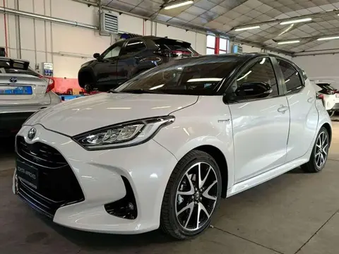 Used TOYOTA YARIS Hybrid 2021 Ad 