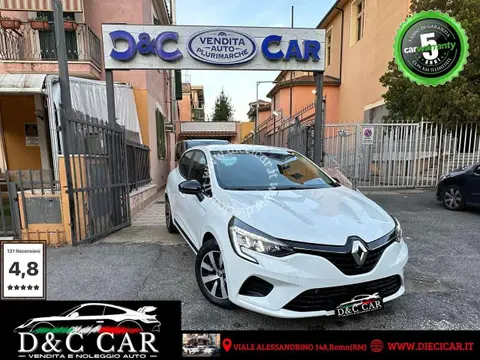 Used RENAULT CLIO Hybrid 2022 Ad 