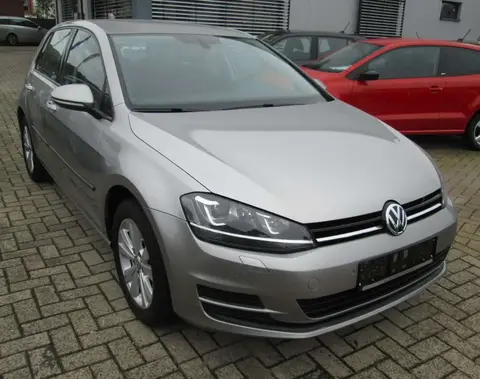 Used VOLKSWAGEN GOLF Petrol 2016 Ad 