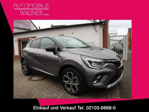 Used RENAULT CAPTUR Hybrid 2023 Ad 