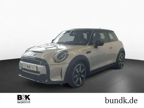 Annonce MINI COOPER Essence 2021 d'occasion Allemagne