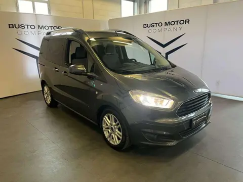 Used FORD TOURNEO Petrol 2017 Ad 