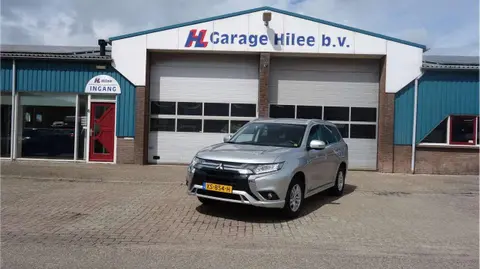 Used MITSUBISHI OUTLANDER Hybrid 2019 Ad 