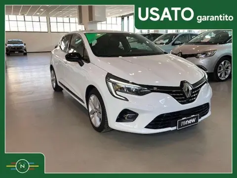 Used RENAULT CLIO Hybrid 2021 Ad 