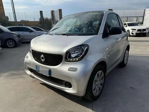 Annonce SMART FORTWO Essence 2019 d'occasion 