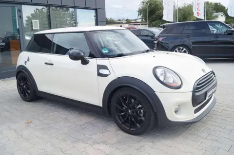 Used MINI ONE Petrol 2014 Ad 