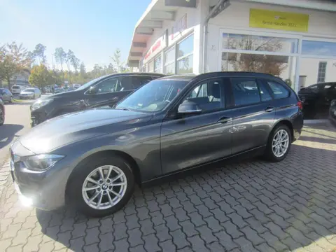 Used BMW SERIE 3 Petrol 2018 Ad 