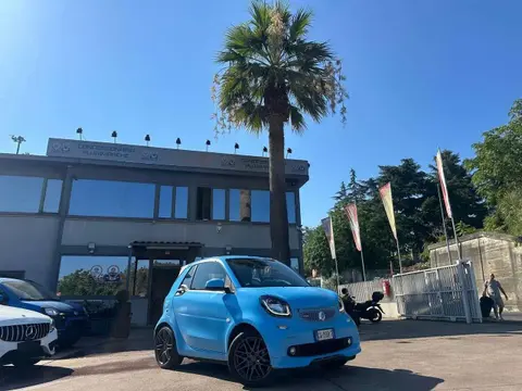 Annonce SMART FORTWO Essence 2017 d'occasion 