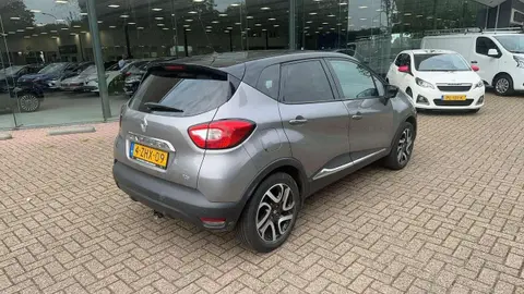 Used RENAULT CAPTUR Petrol 2015 Ad 