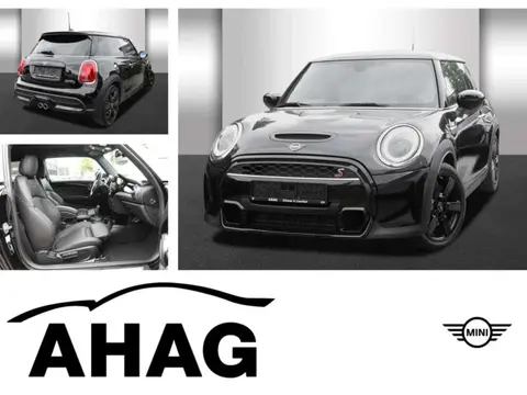 Used MINI COOPER Petrol 2021 Ad Germany