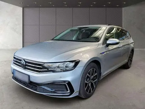 Used VOLKSWAGEN PASSAT Hybrid 2020 Ad 