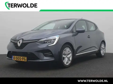 Used RENAULT CLIO Hybrid 2021 Ad 