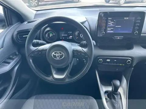 Used TOYOTA YARIS Hybrid 2021 Ad 