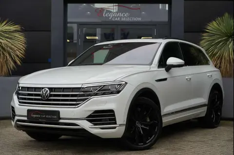 Used VOLKSWAGEN TOUAREG Hybrid 2022 Ad 