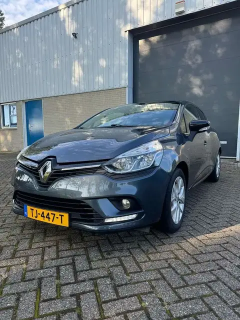 Used RENAULT CLIO Petrol 2018 Ad 