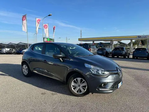 Annonce RENAULT CLIO Essence 2018 d'occasion 