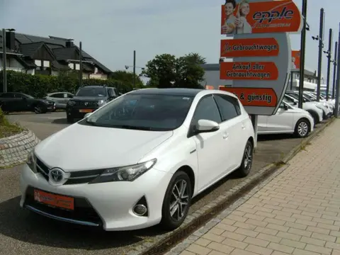 Used TOYOTA AURIS Hybrid 2015 Ad 