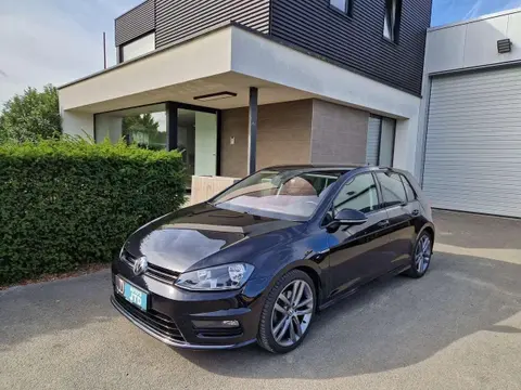 Used VOLKSWAGEN GOLF Petrol 2015 Ad 