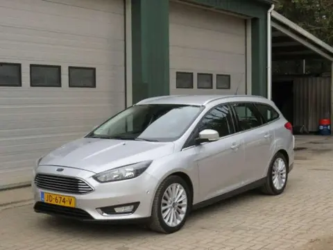 Annonce FORD FOCUS Essence 2016 d'occasion 