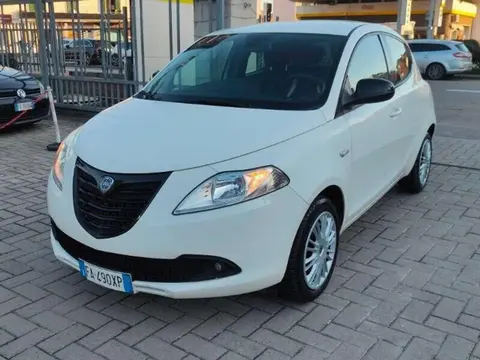 Annonce LANCIA YPSILON Essence 2015 d'occasion 