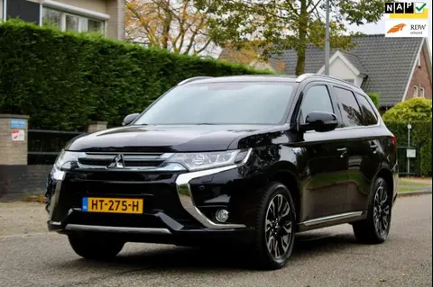 Used MITSUBISHI OUTLANDER Hybrid 2015 Ad 