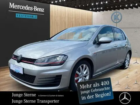 Used VOLKSWAGEN GOLF Petrol 2015 Ad 