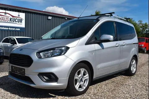 Used FORD TOURNEO Petrol 2019 Ad 