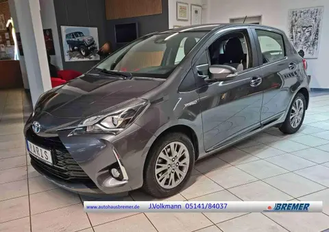 Used TOYOTA YARIS Hybrid 2017 Ad 