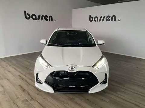 Used TOYOTA YARIS Hybrid 2024 Ad 