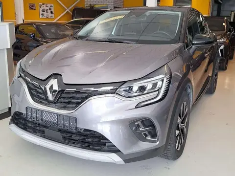 Used RENAULT CAPTUR Hybrid 2024 Ad 