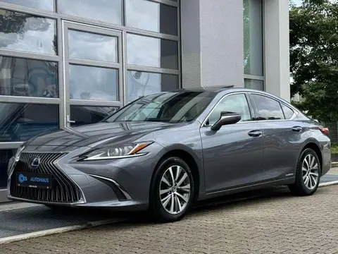 Used LEXUS ES Hybrid 2020 Ad 