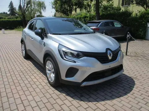 Used RENAULT CAPTUR Petrol 2022 Ad 