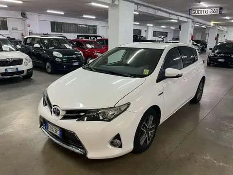 Used TOYOTA AURIS Hybrid 2015 Ad 