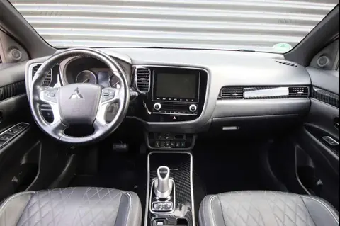 Used MITSUBISHI OUTLANDER Hybrid 2020 Ad 