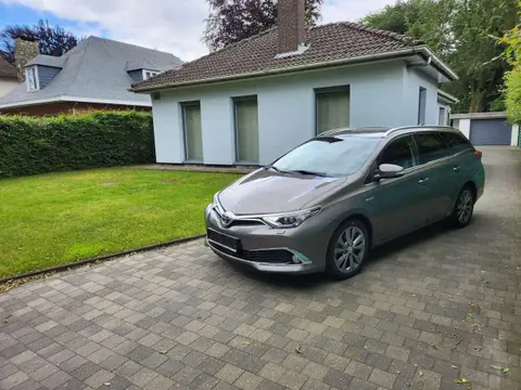 Used TOYOTA AURIS Hybrid 2018 Ad 